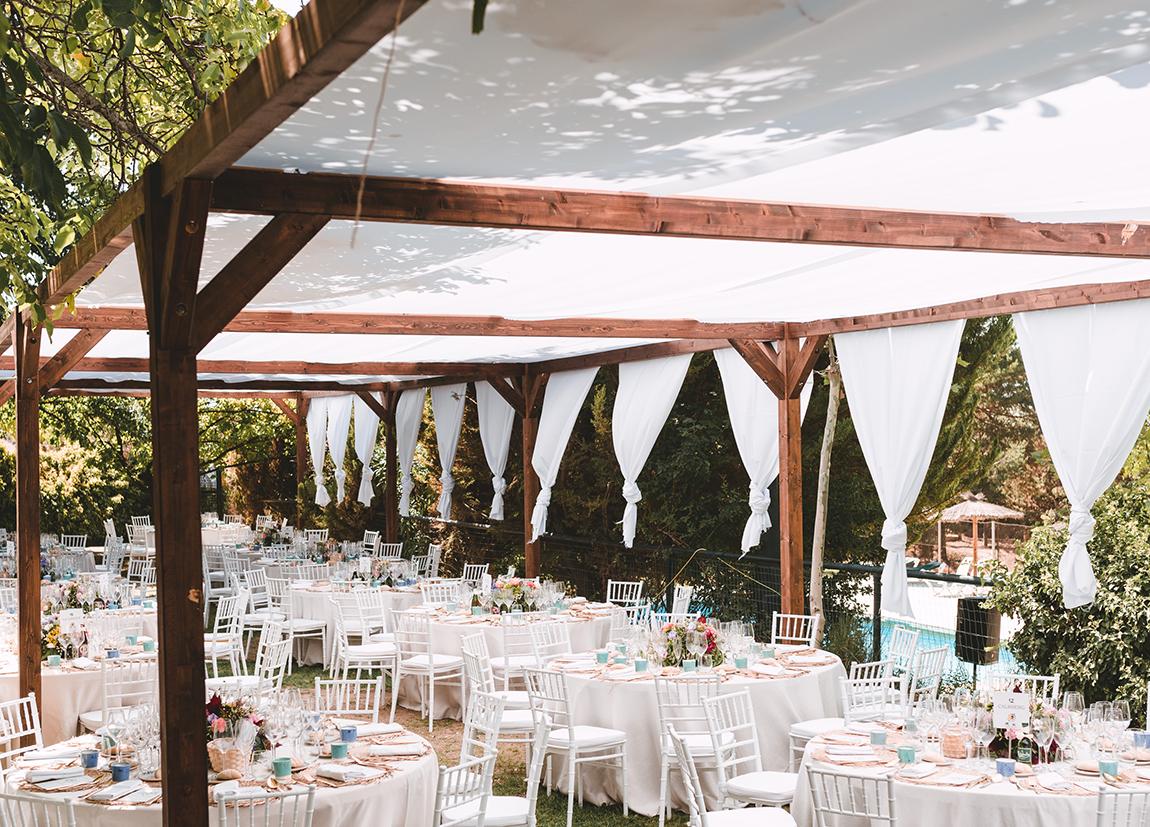 Tu boda en Córdoba, perfecta con nuestras pérgolas de madera