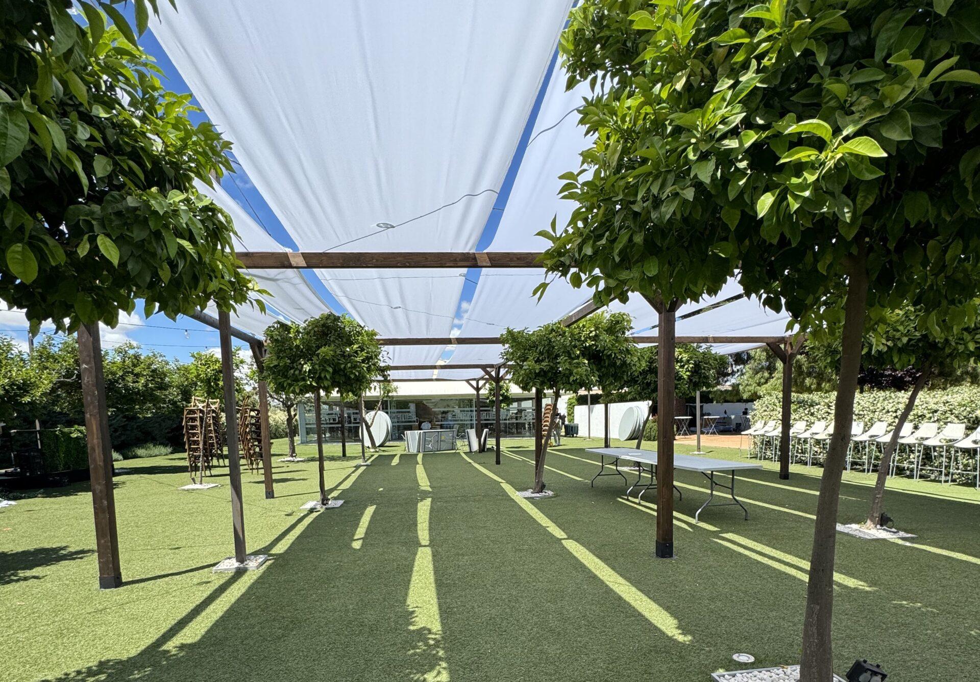 Pérgolas de madera para bodas al aire libre