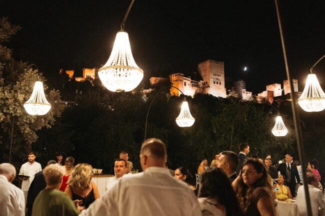 Lámparas-chandelier-en-Palacio-de-los-Cordova